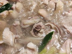 -胡须佬鸡煲四季火锅(海雅缤纷城店)