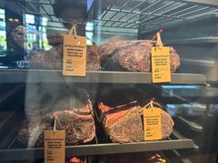 -MONICH牛排融合餐厅(和义大道购物中心店)