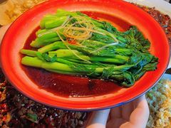 -半步颠小酒馆(繁花中心)
