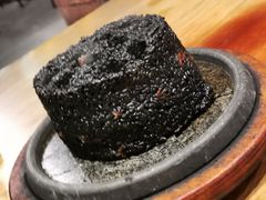 腊肉蜂窝煤-局气烤鸭·北京菜(前门店)