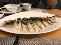 -忆食尚腊味煲仔饭(华南城店)