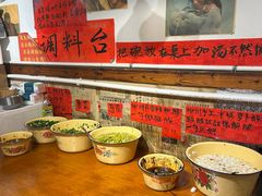 -柳州肥姨妈大骨螺蛳粉(双阳路店)