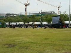 -皇家田广场(อนุสาวรีย์ทหารอาสา)