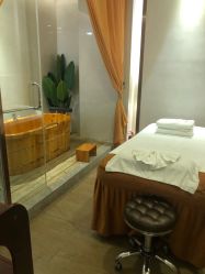 -苑苑vbeauty科技美容SPA