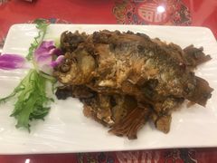 酥焖鲫鱼-玉华台饭庄(裕中西里小区店)