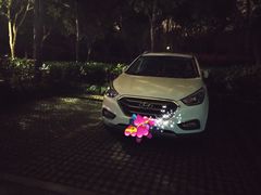 -金匮公园-南入口停车场