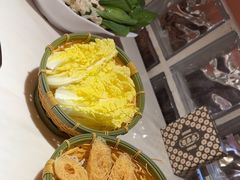-喃喃椰·糟粕醋·椰子鸡火锅(七堡花园店)