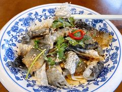 凉拌酒鬼鱼皮-香山家宴