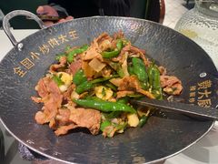 -费大厨辣椒炒肉(高铁吾悦广场店)
