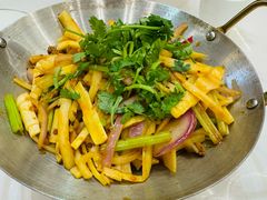 干锅手撕竹笋-如东私房菜(御江金城店)