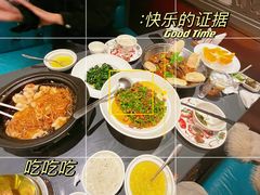 -江宴渔村·鱼鲜土菜(紫荆广场店)