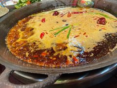 -四小区火锅·巷子里的重庆火锅(花照壁店)