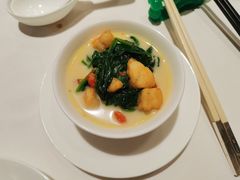 酥脆鱼汤浸菜苗-誉珑轩