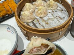 -馋三尺蟹粉小笼(人民广场店)