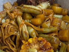 -内蒙焖面大盆骨餐馆(山大路店)