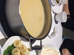 -煲王粤菜餐厅(中侨中心店)