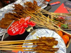 -何师烧烤Pro ·江湖川菜·小龙虾·精酿(太古里旗舰店)