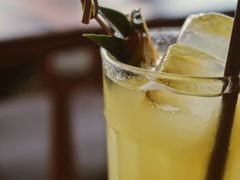 -ROAST coffee & eatery