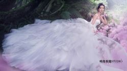 唯美浪漫-巴黎婚纱摄影工作室