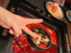 -老牌坊云南鱼豆花火锅(哈西万达店)