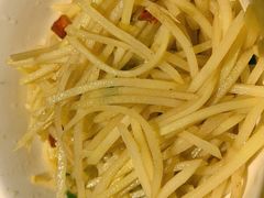 酸辣土豆丝-辣得叫湘菜(四明店)