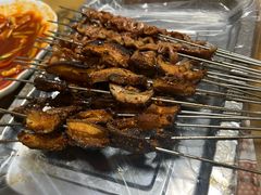 -亨利烧烤(理想山店)