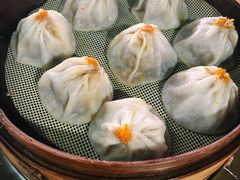 蟹粉小笼包-忆秦园小笼包(惠山古镇总店)