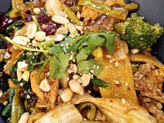 -醉人椒麻辣香锅(王府井喜悦店)
