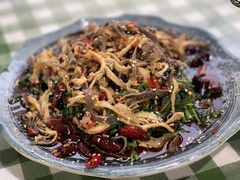 -绿草墩