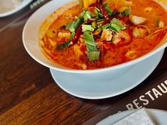 -Chom Cafe and Restaurant