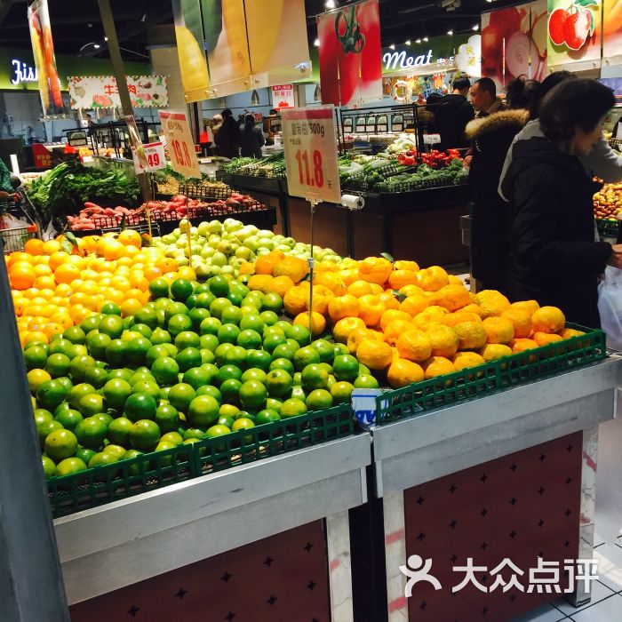 百伦新宸百货图片 第1张