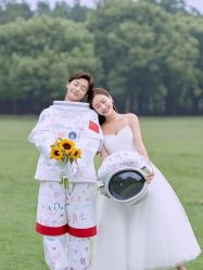 -索菲亚婚纱摄影