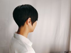 -镁连社·美联社