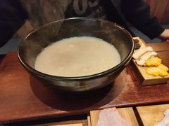 -银米·云南传统过桥米线(双廊黑金冠店)