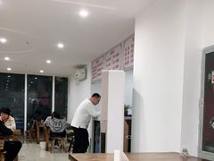 -何记酿皮店(西流湾店)