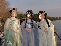 -杭州西湖银泰百货