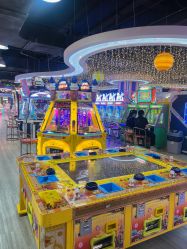 -蹦蹦乐园(南桥百联店)