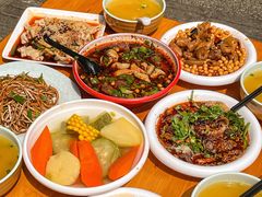 -朱大嘴肥肠血旺(福字街店)