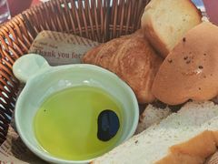 餐前面包拼盘-EATALIA意塔利意式餐厅(鼓楼店)