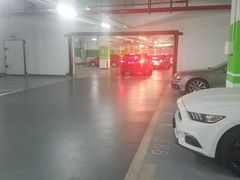 -龙湖虹桥天街-停车场