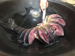 -边江铁锅炖鱼(振八街店)