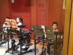 -IN-SHOW音秀音乐艺术中心 架子鼓钢琴(大宁校区)