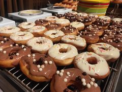 甜品台-味餐厅·海鲜·火锅·自助餐