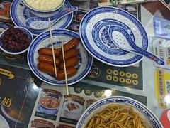 -广信牛奶甜品世家(台东店)