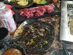 -牛里牛气· 榴莲海鲜鲜牛肉自助火锅·烤肉(横岗店)