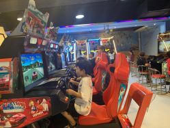 -蹦蹦乐园(南桥百联店)