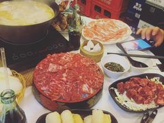 -鲜入围煮花胶鸡海鲜火锅