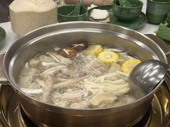 -润园四季椰子鸡火锅(欢乐海岸店)