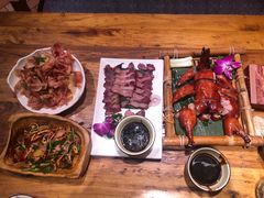 -老滇山寨•云南特色菜•地方菜•民族风情歌舞表演(金碧店)