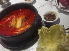 -贵府酸汤牛肉火锅·贵州老字号(飞山街店)